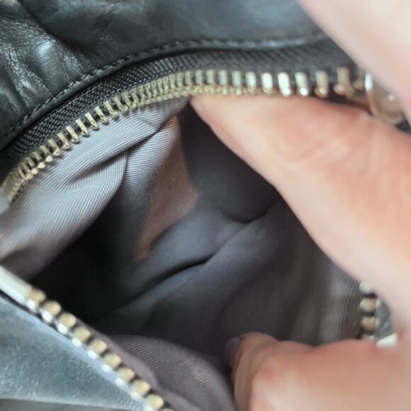 Coach Black Leather Pleated Hobo Shoulder Bag With Silver Hardware & Inner Zip P - Picture 5 of 10